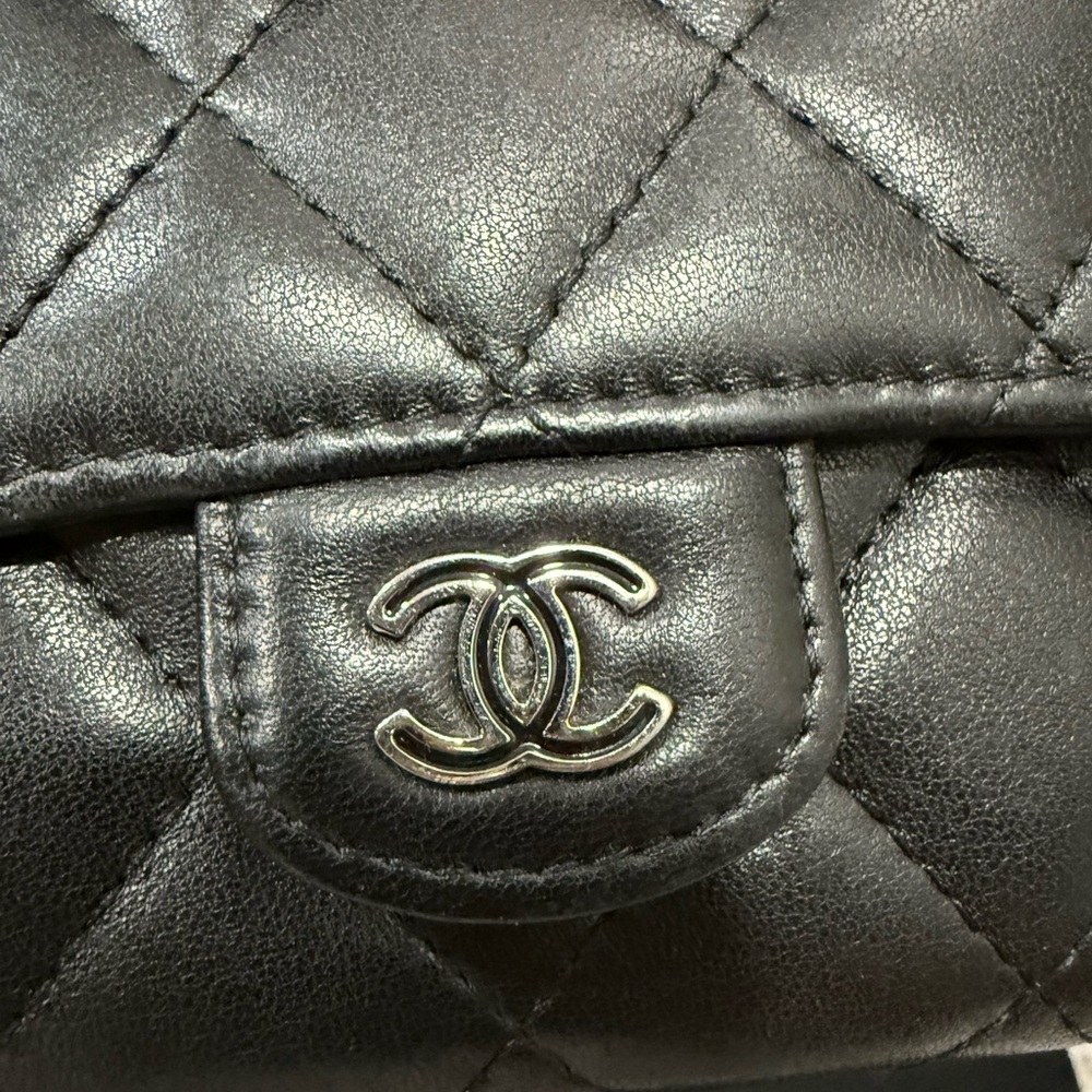 Chanel Compact Wallet - Picture 6 of 8
